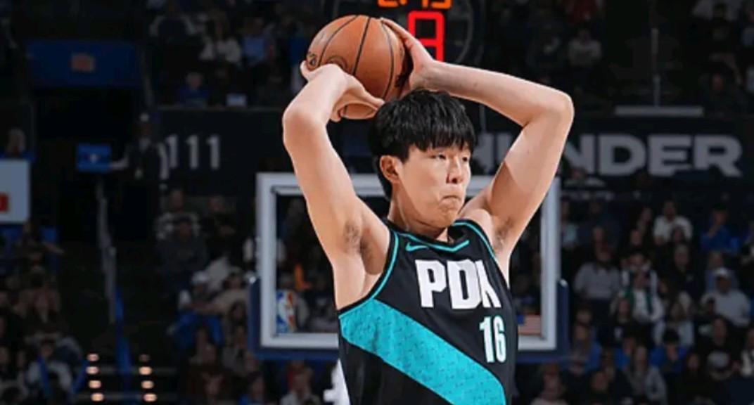 九游官网-已经缺席2场，官方：杨瀚森因背伤再次缺席今天的G联赛比赛